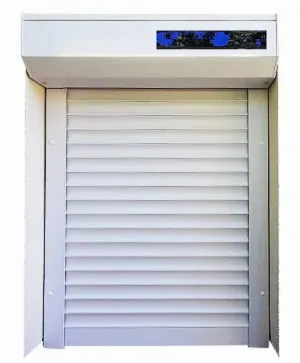 roleta-se-solarnim-panelem